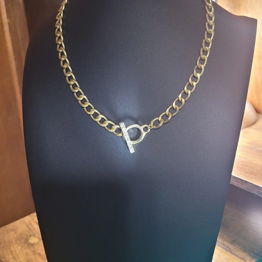 Gold Chunky Chain Link Necklace - Picture 8 of 11